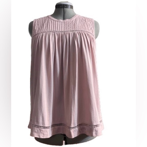 Banana Republic Pintuck sleeveless top wmns sz Lg - Picture 1 of 5